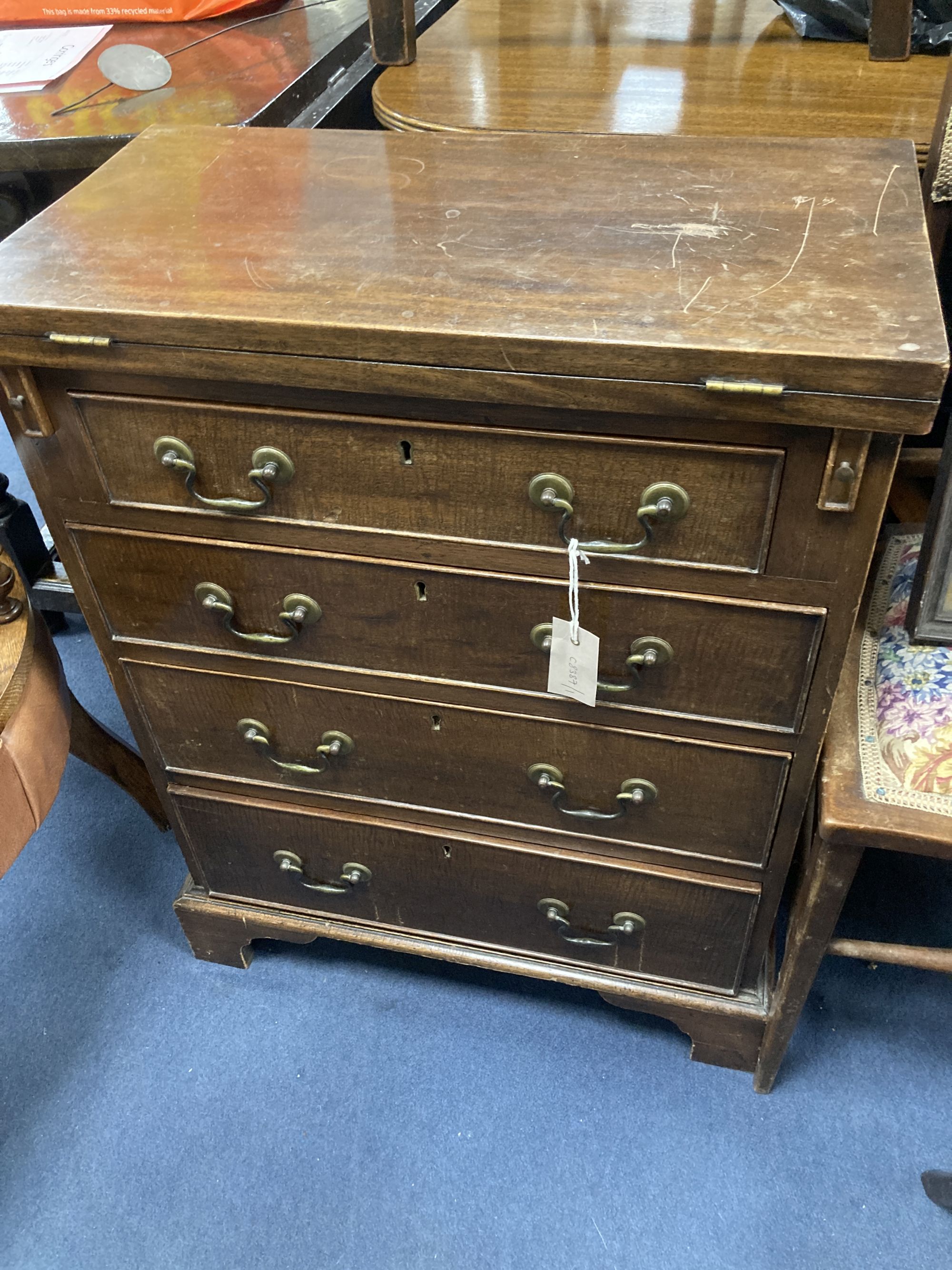 A small reproduction George III style mahogany batchelors chest, width 57cm, depth 30cm, height 75cm